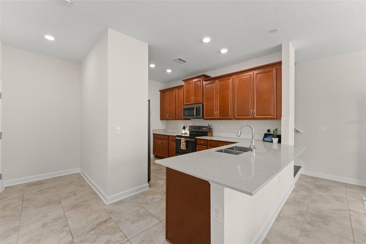 12055 SCRUB PALM LANE — photo 7 of 54