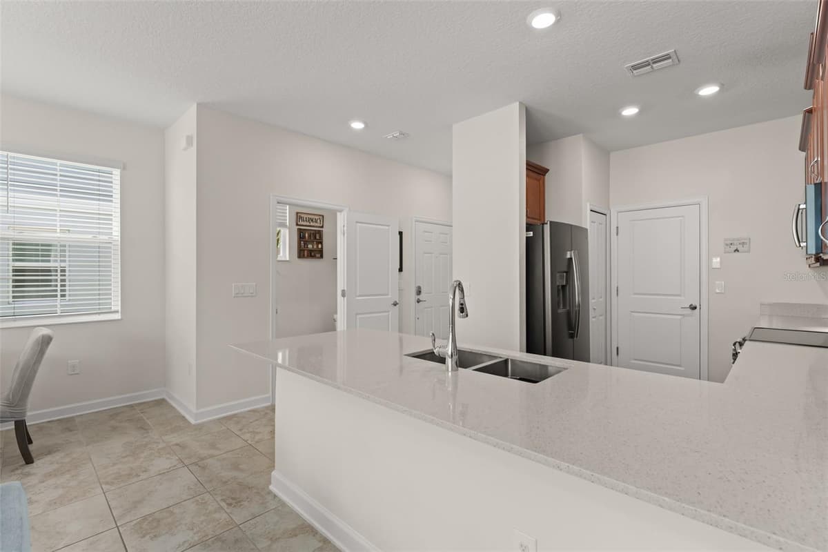 12055 SCRUB PALM LANE — photo 9 of 54