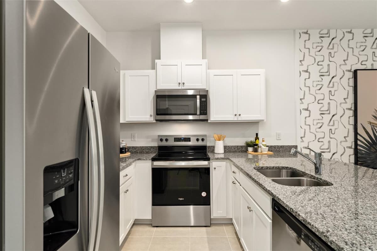 2836 CAMELLIA FLOWER STREET — photo 6 of 24