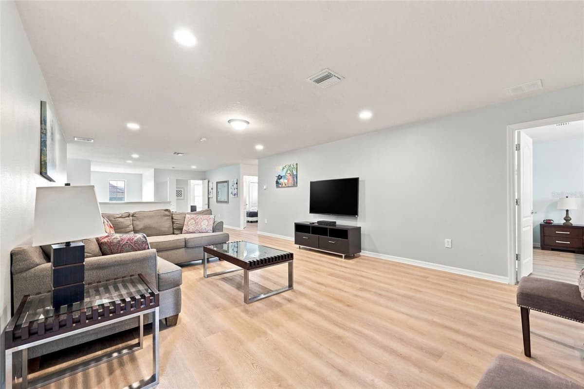 1610 LIMA AVENUE — photo 38 of 79