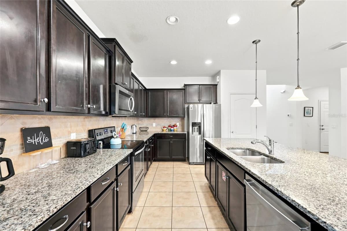 1610 LIMA AVENUE — photo 13 of 79