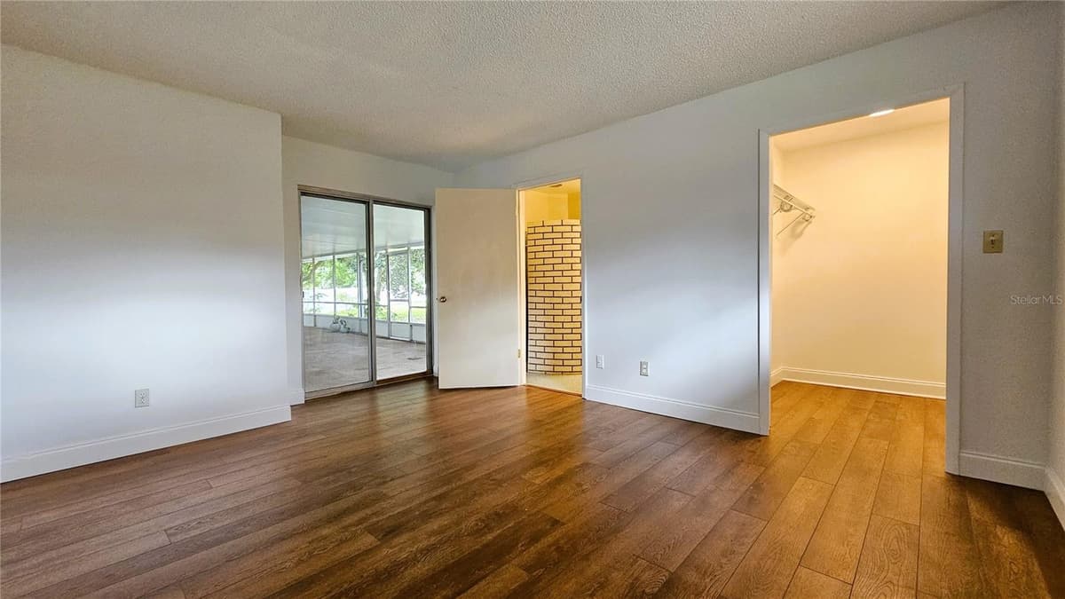 410 BROADVIEW AVENUE — photo 33 of 45