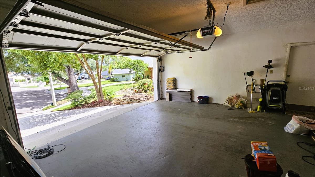 410 BROADVIEW AVENUE — photo 44 of 45