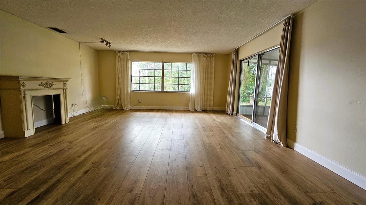 410 BROADVIEW AVENUE — photo 19 of 45