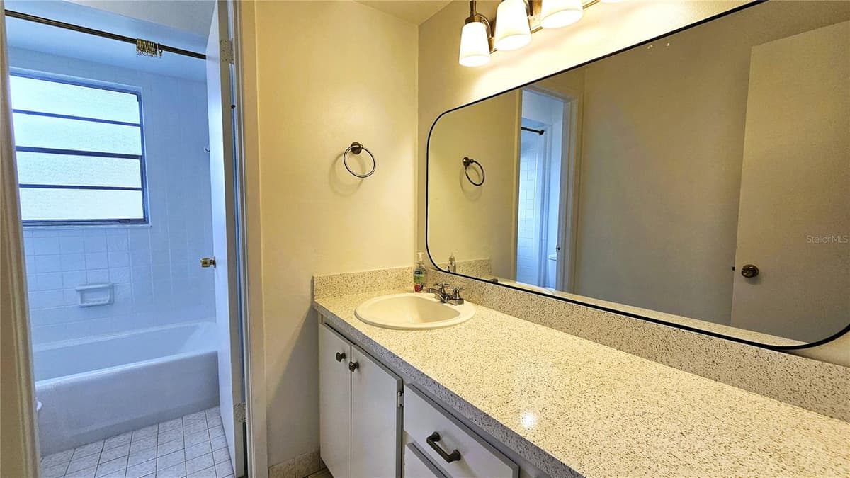 410 BROADVIEW AVENUE — photo 29 of 45