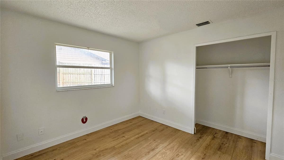 410 BROADVIEW AVENUE — photo 22 of 45