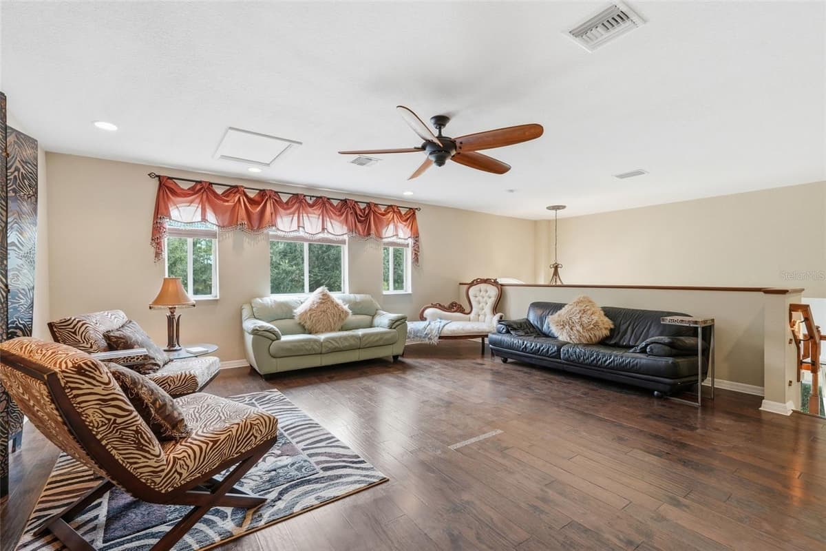 3565 MALAGROTTA CIRCLE — photo 13 of 54