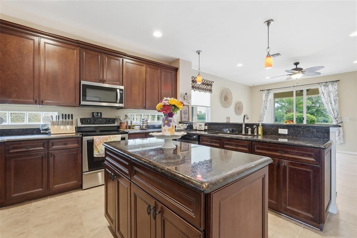 3565 MALAGROTTA CIRCLE — photo 15 of 54