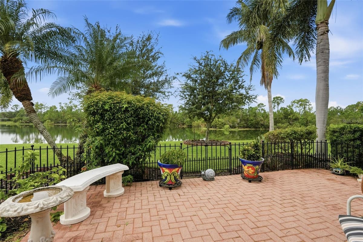 3565 MALAGROTTA CIRCLE — photo 6 of 54