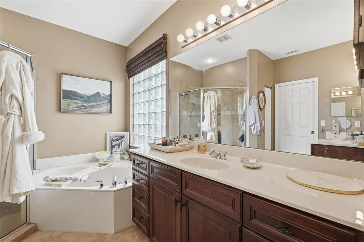 3565 MALAGROTTA CIRCLE — photo 24 of 54