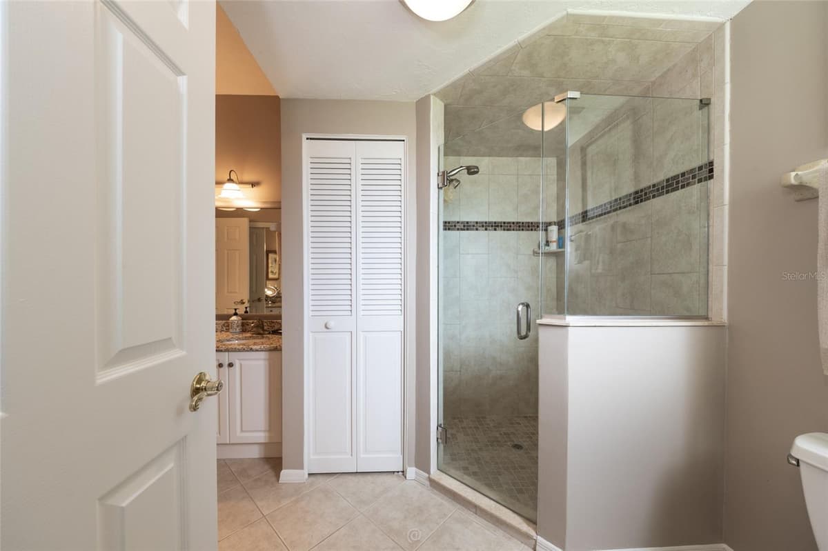 11 MAGNOLIA DRIVE — photo 13 of 32