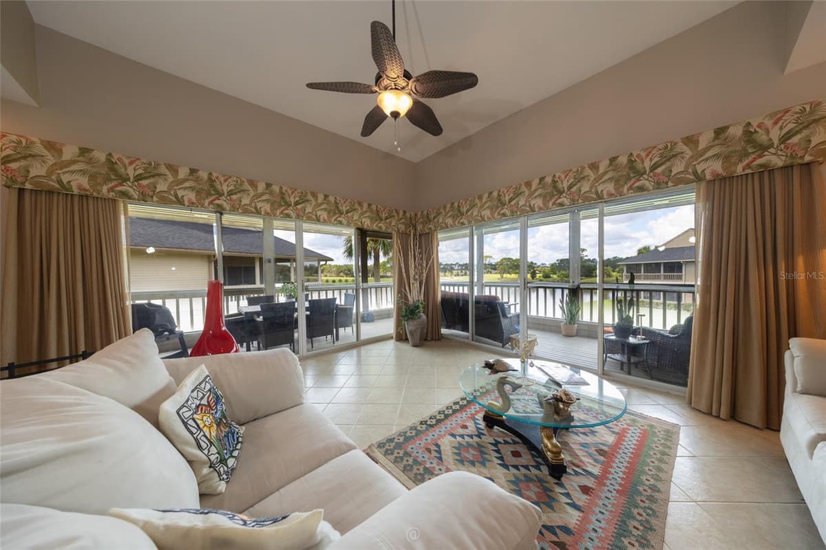 11 MAGNOLIA DRIVE — photo 3 of 32