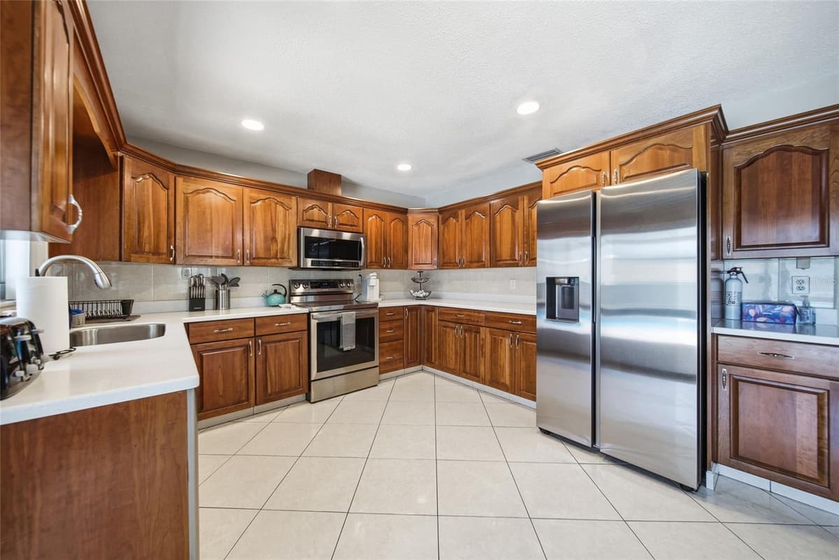 1403 GARDEN AVENUE — photo 14 of 48