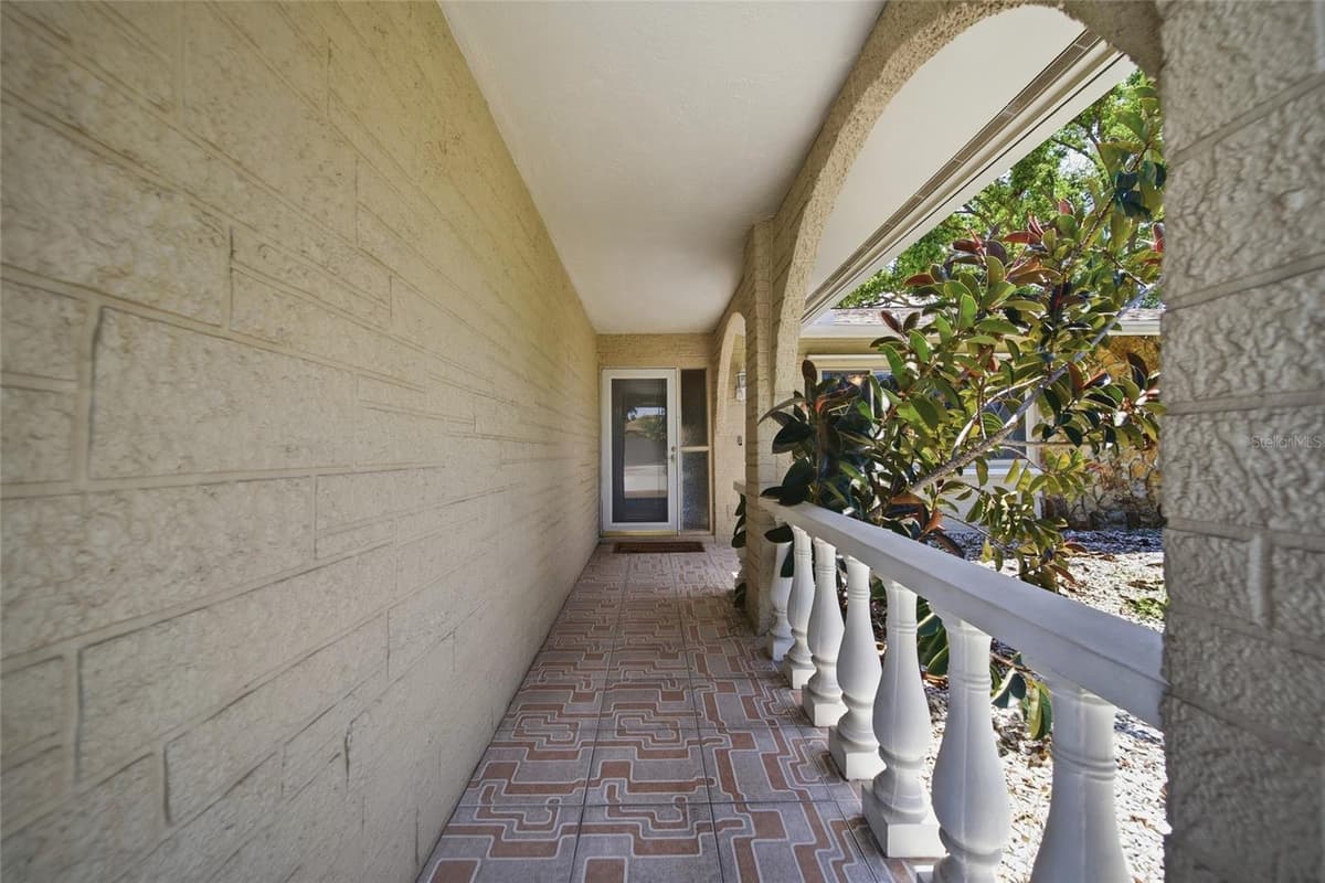 1403 GARDEN AVENUE — photo 8 of 48