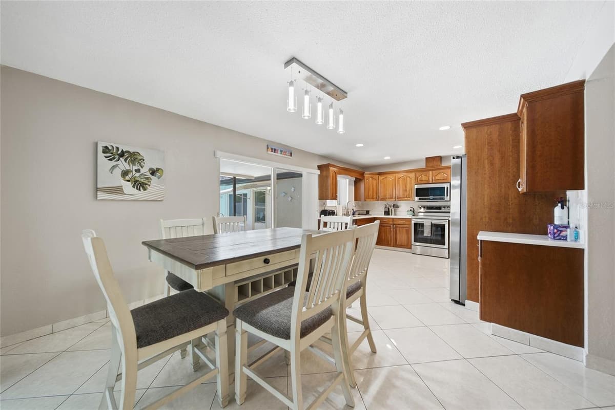 1403 GARDEN AVENUE — photo 12 of 48