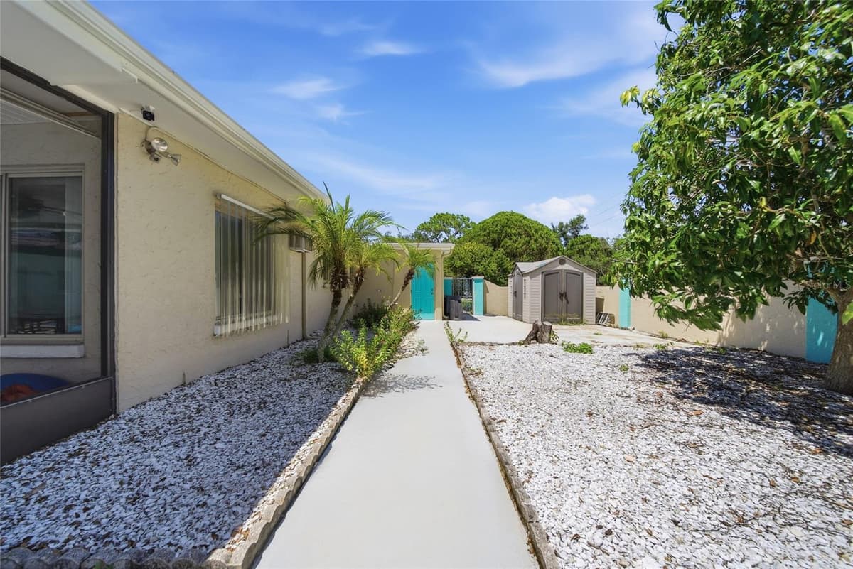 1403 GARDEN AVENUE — photo 40 of 48