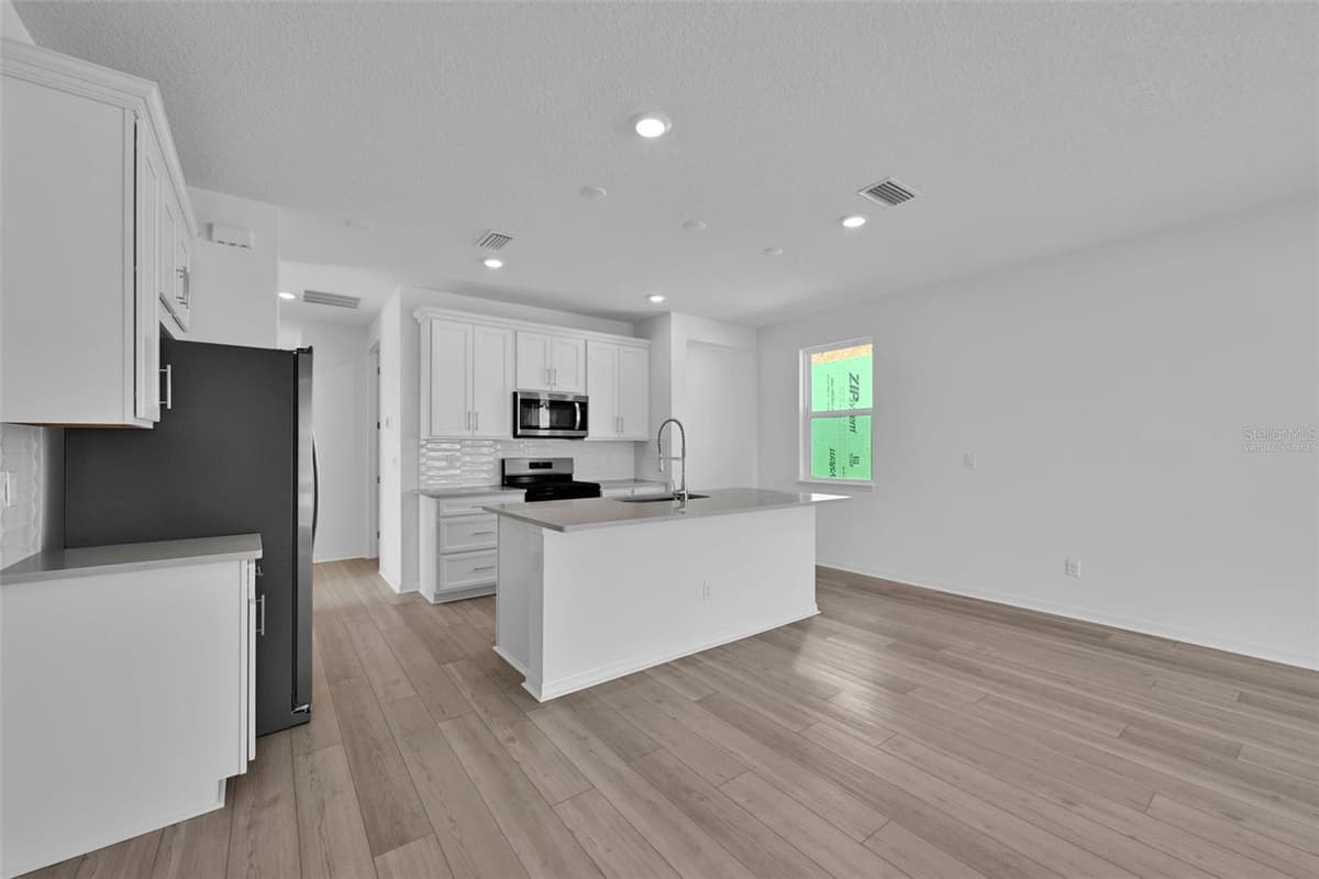 343 FISHTAIL PLACE — photo 9 of 29