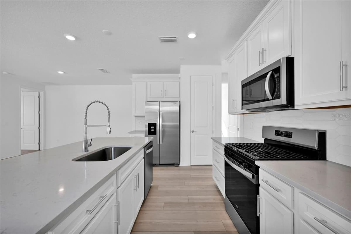 343 FISHTAIL PLACE — photo 6 of 29