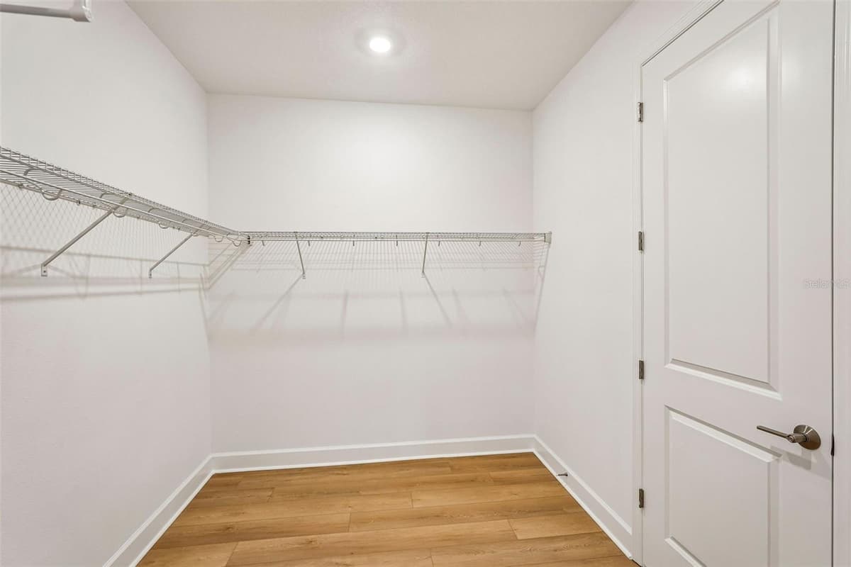 7028 FOXBORO WAY — photo 17 of 47