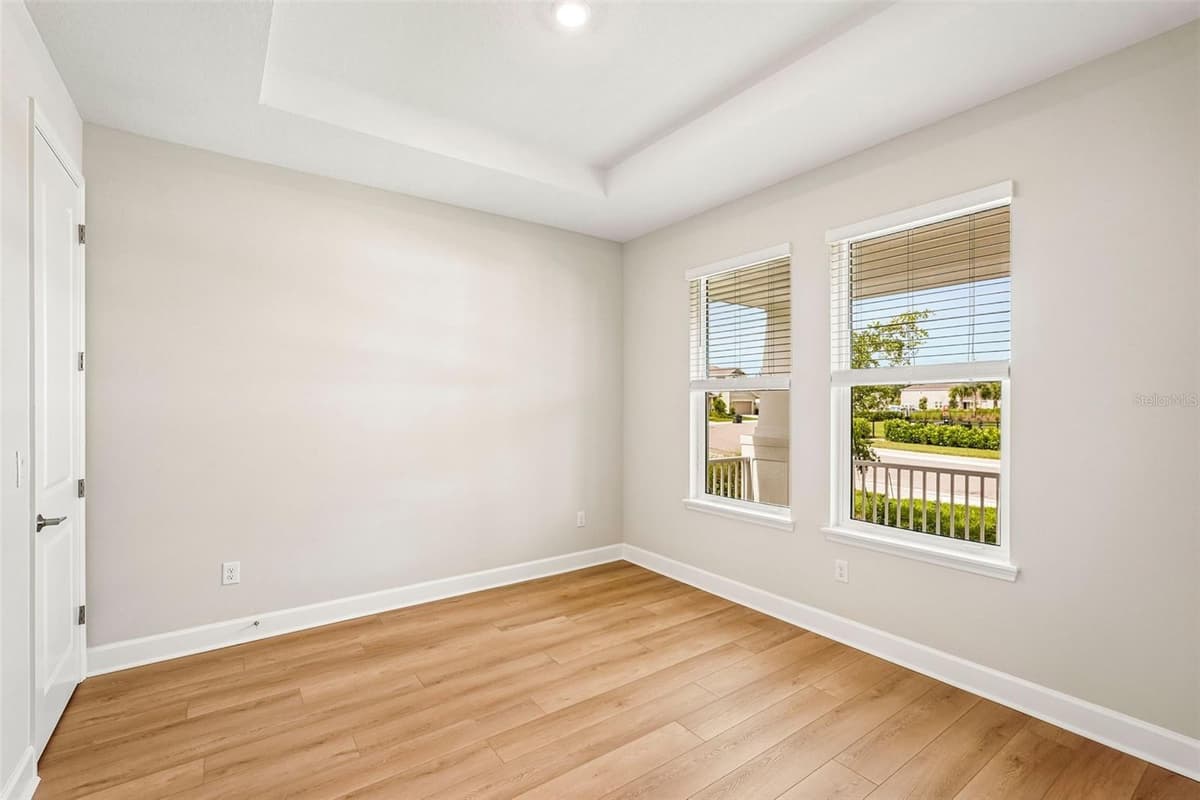 7028 FOXBORO WAY — photo 6 of 47