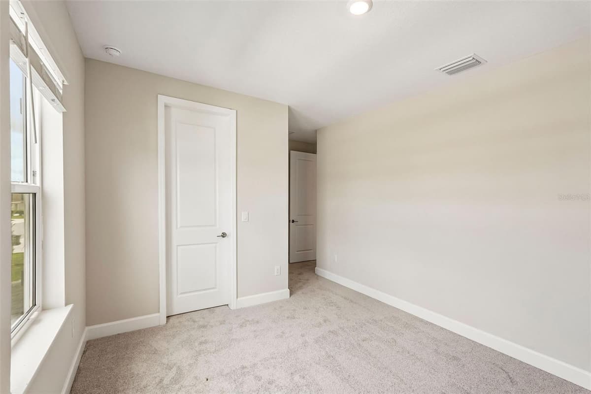 7028 FOXBORO WAY — photo 33 of 47