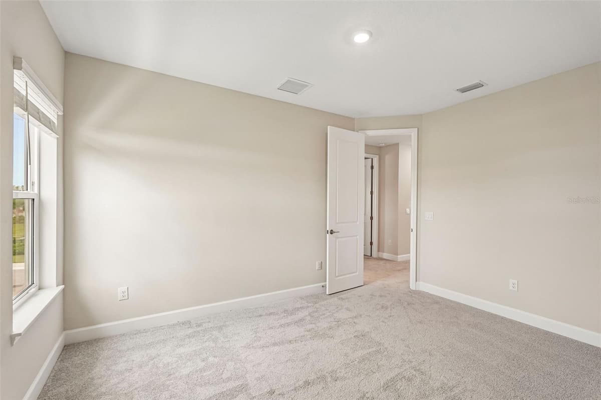 7028 FOXBORO WAY — photo 29 of 47