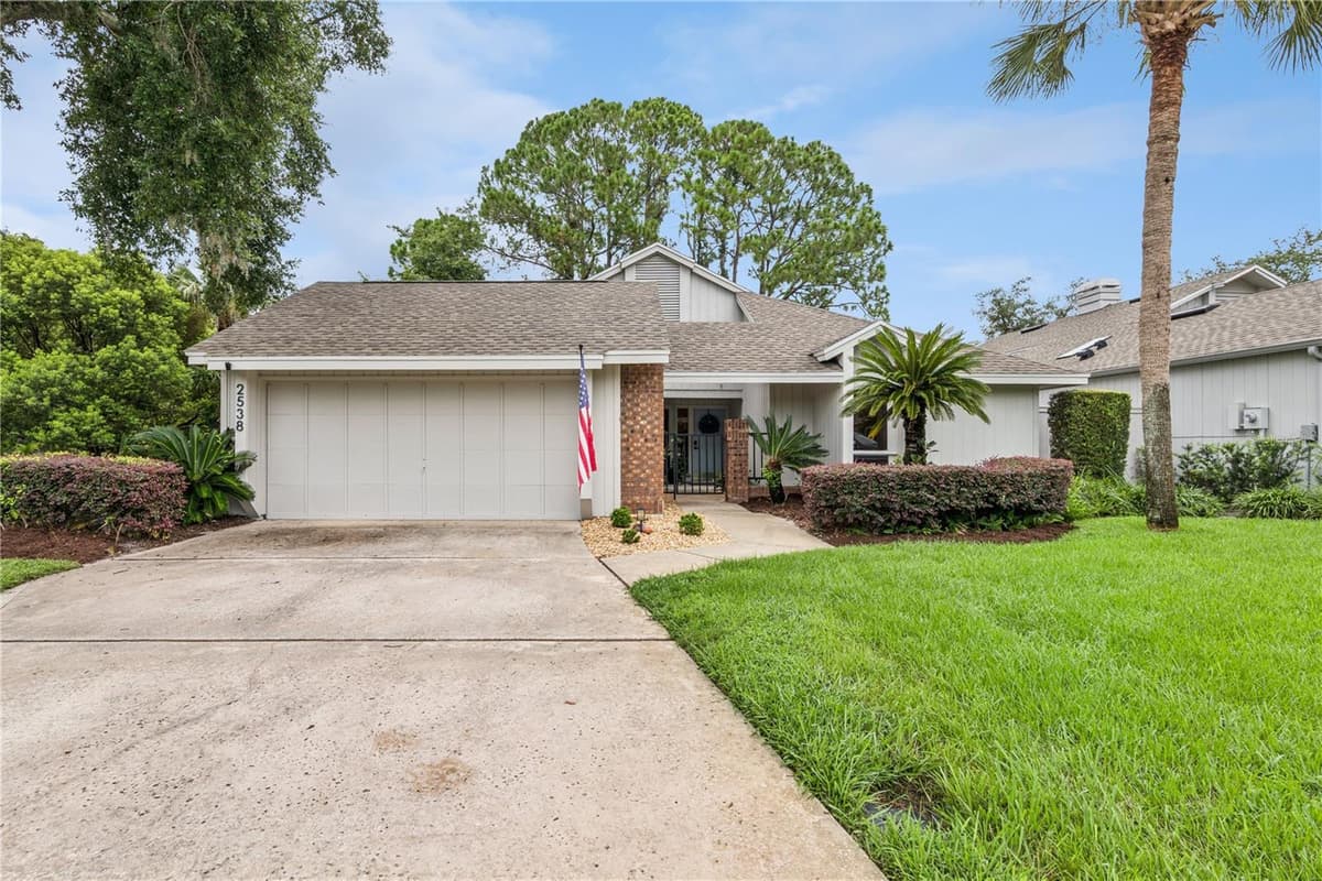 2538 LONG IRON COURT — photo 3 of 40