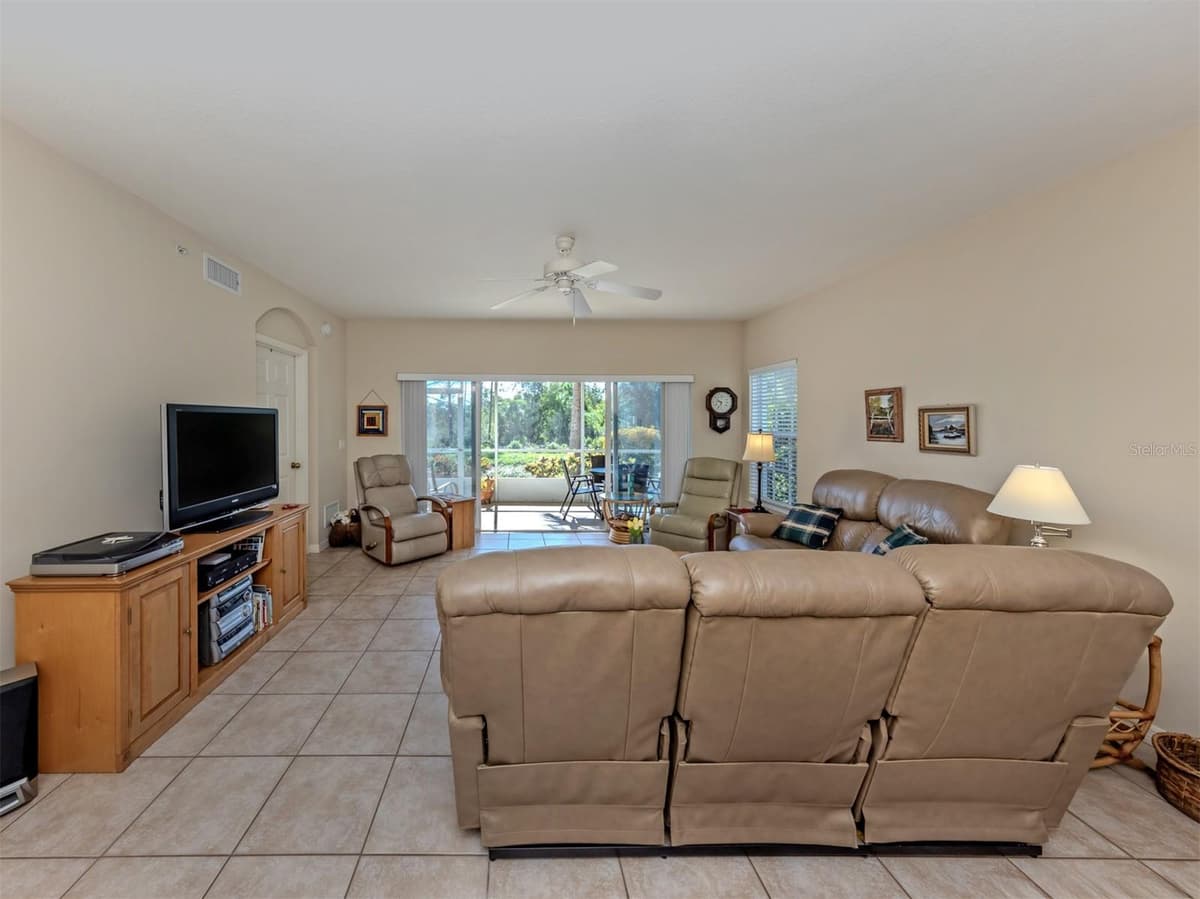 872 SARANAC LAKE DRIVE — photo 11 of 78