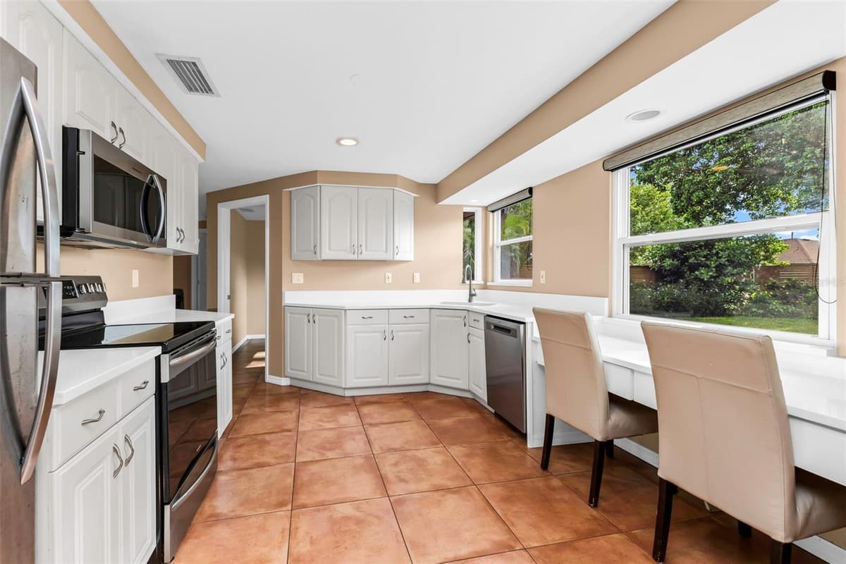 1238 WATERSIDE LANE — photo 4 of 48