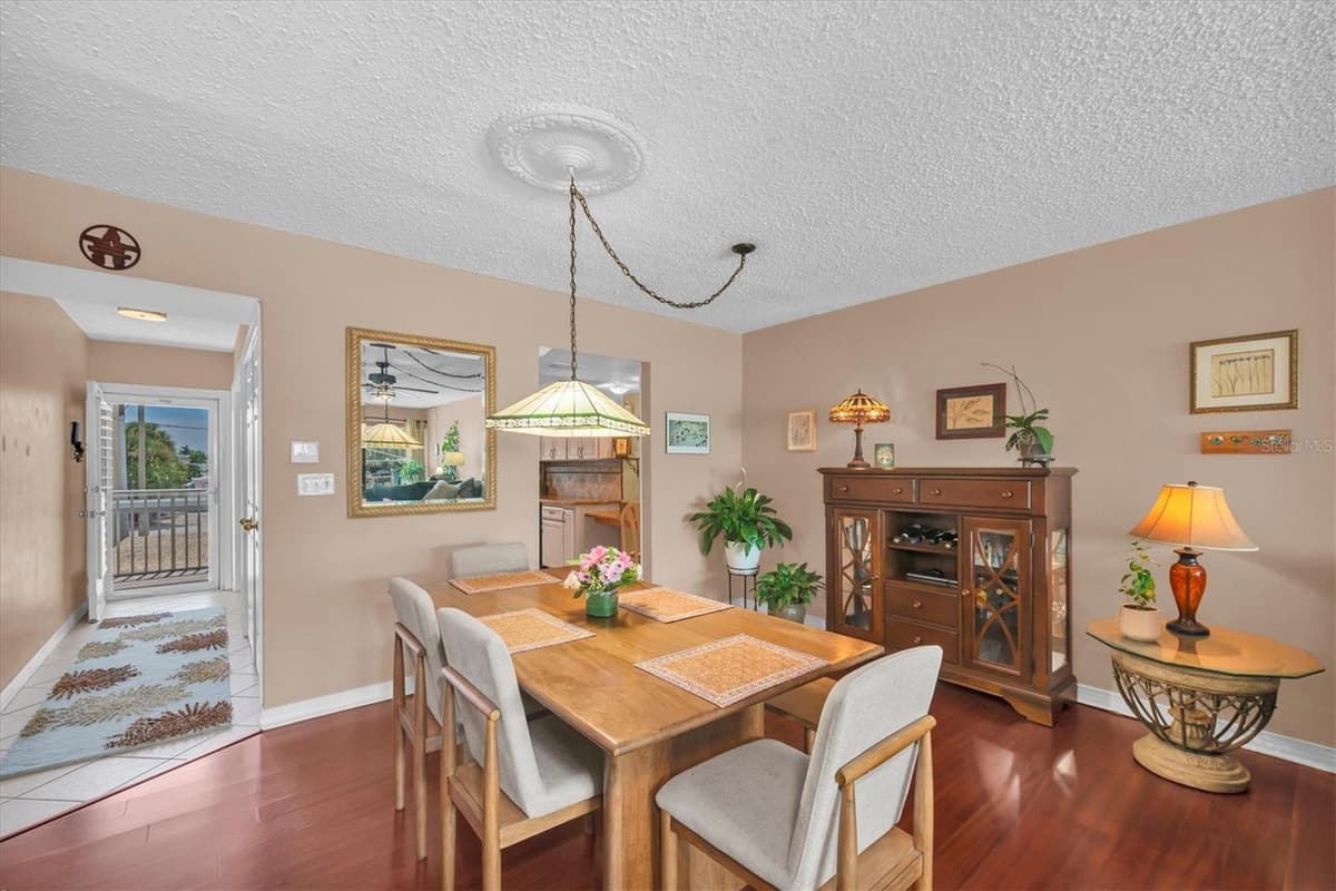 6363 GULF WINDS DRIVE — photo 11 of 38