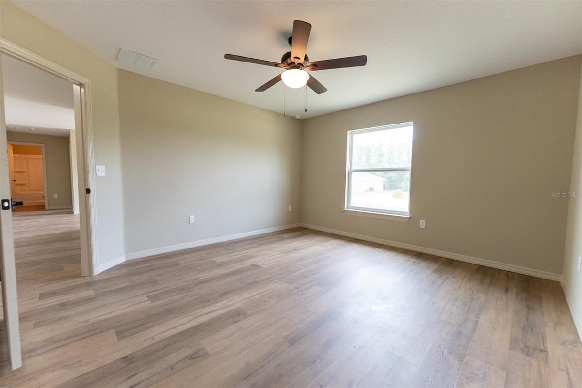 22737 MARINE BOULEVARD — photo 11 of 42