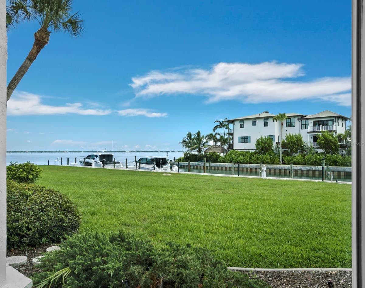 448 GULF OF MEXICO DRIVE — photo 34 of 63