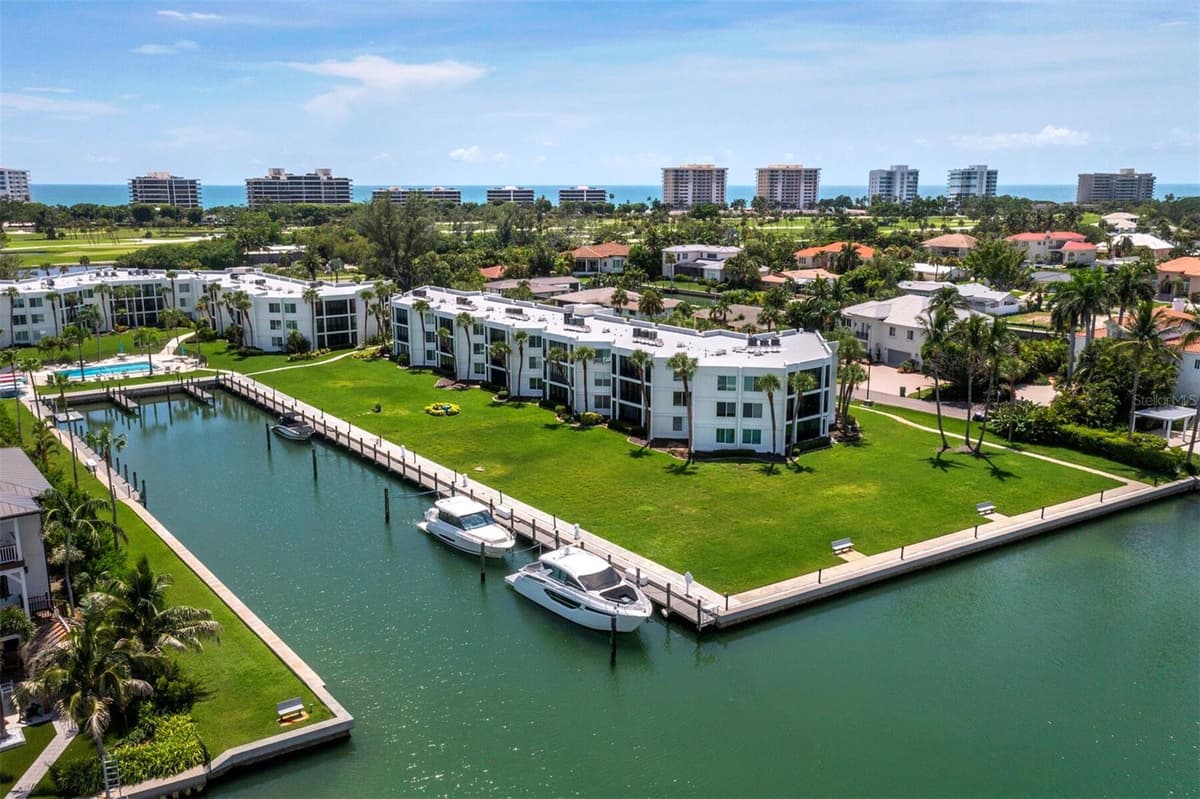 448 GULF OF MEXICO DRIVE — photo 59 of 63