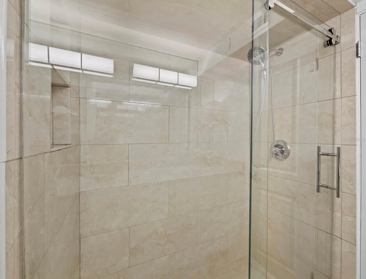 448 GULF OF MEXICO DRIVE — photo 30 of 63