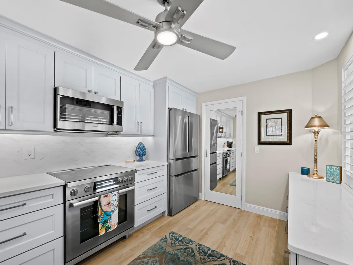 448 GULF OF MEXICO DRIVE — photo 19 of 63