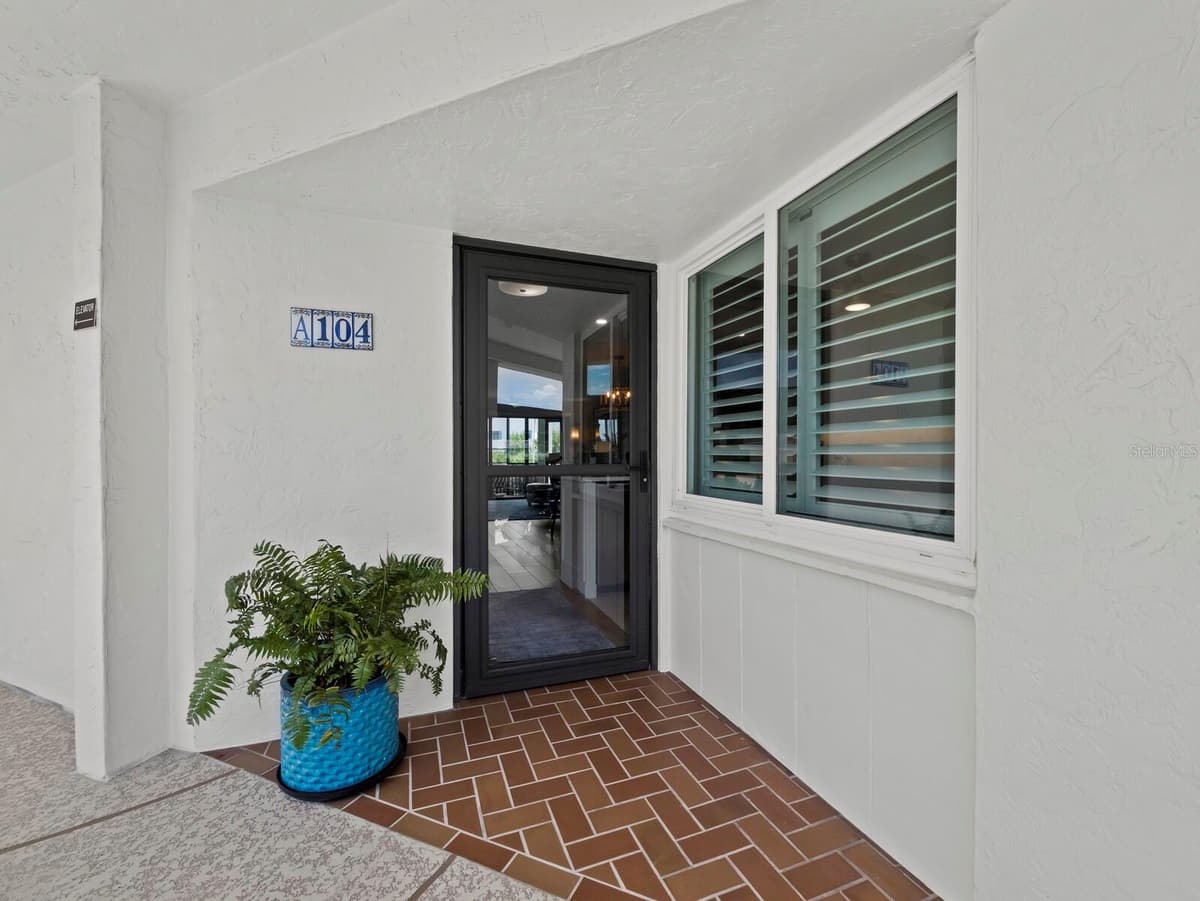 448 GULF OF MEXICO DRIVE — photo 4 of 63