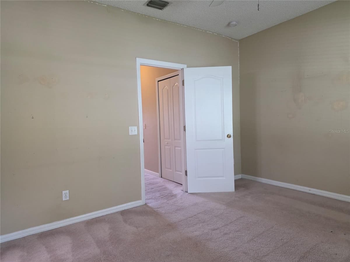 600 NORTHERN WAY — photo 14 of 27