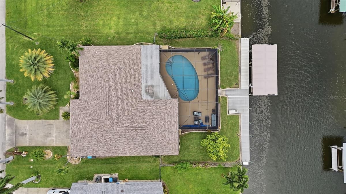 418 AVALON DRIVE — photo 40 of 50
