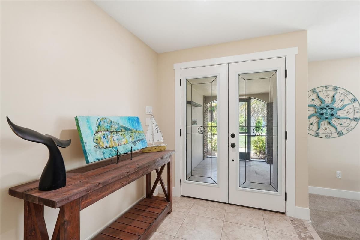 418 AVALON DRIVE — photo 11 of 50