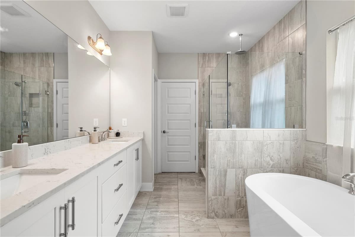 1415 CRYSTAL LAKE DRIVE — photo 25 of 63