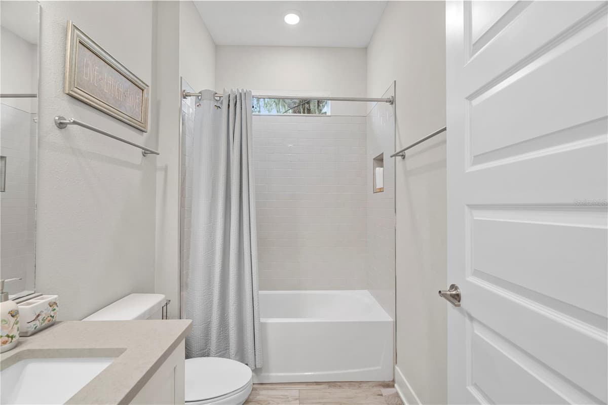 1415 CRYSTAL LAKE DRIVE — photo 43 of 63