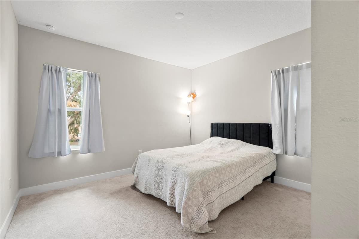 1415 CRYSTAL LAKE DRIVE — photo 34 of 63