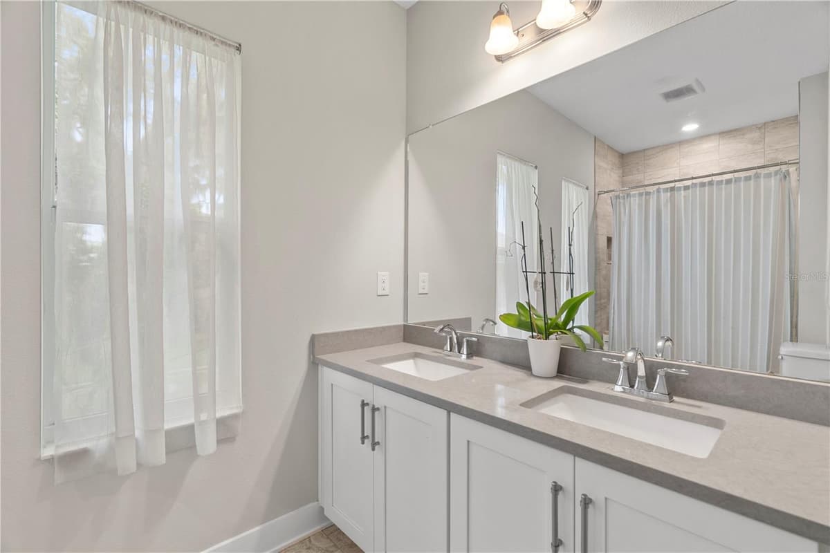 1415 CRYSTAL LAKE DRIVE — photo 29 of 63