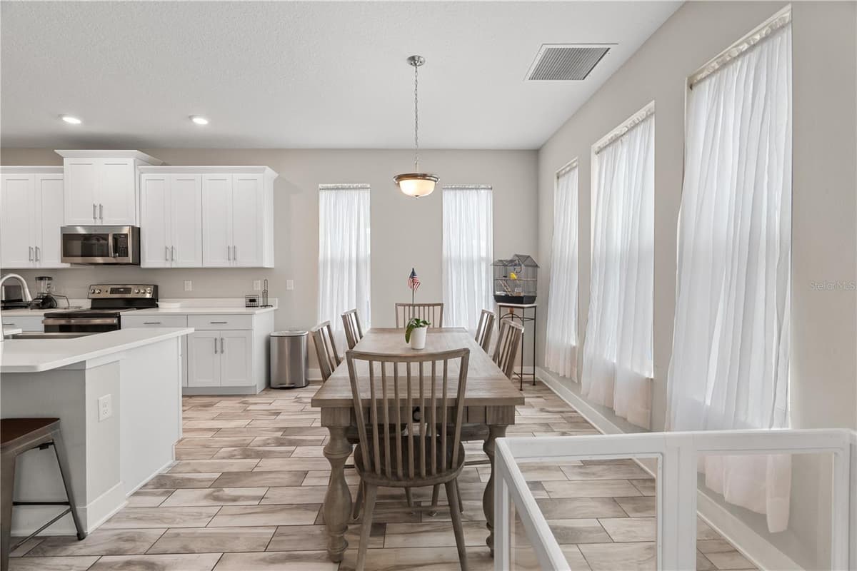1415 CRYSTAL LAKE DRIVE — photo 14 of 63