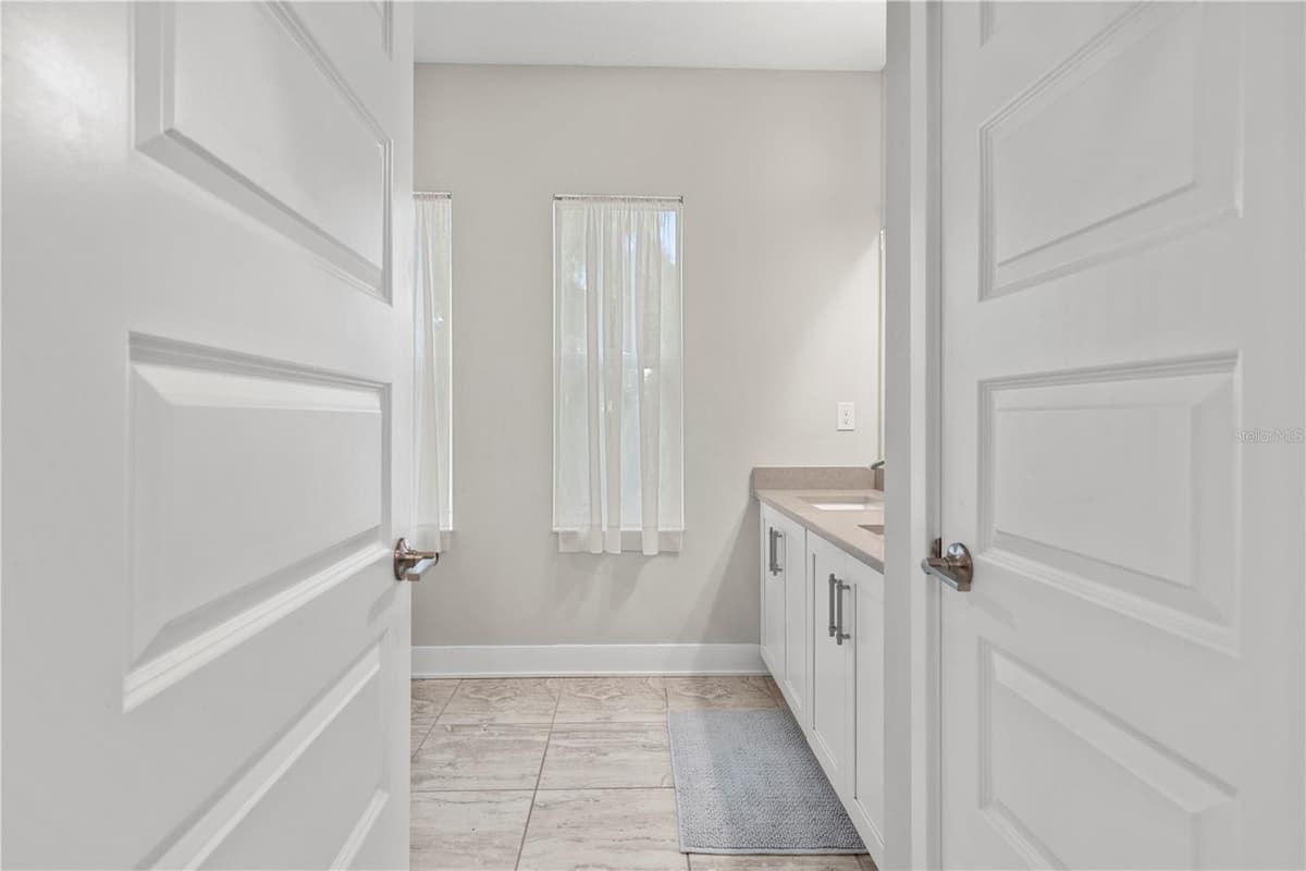 1415 CRYSTAL LAKE DRIVE — photo 28 of 63
