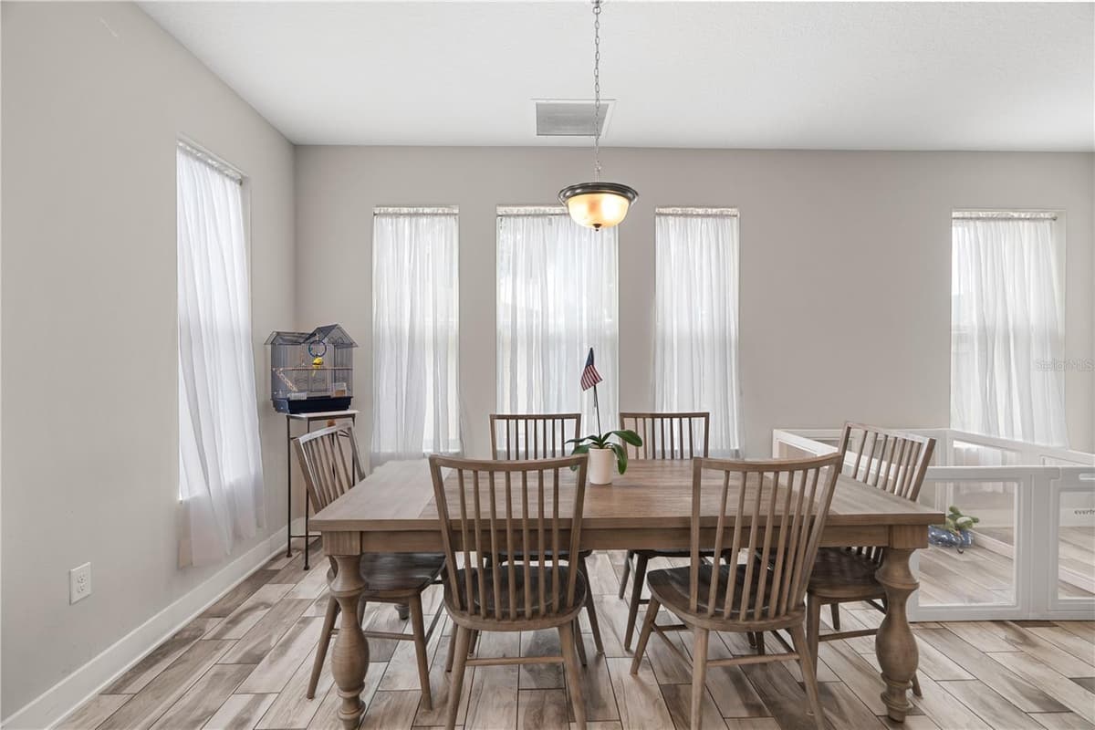 1415 CRYSTAL LAKE DRIVE — photo 13 of 63