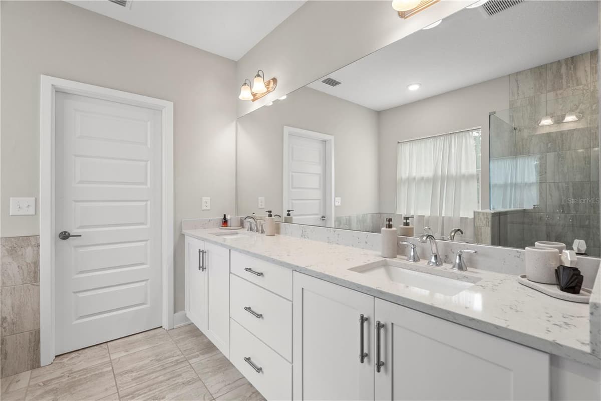 1415 CRYSTAL LAKE DRIVE — photo 24 of 63
