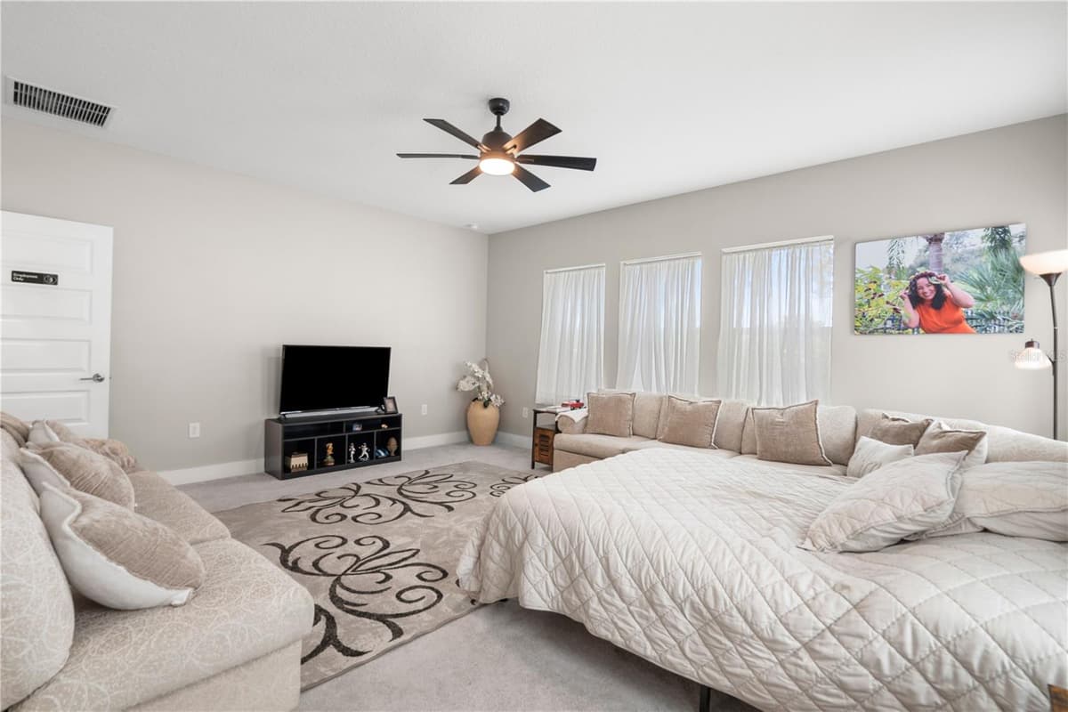 1415 CRYSTAL LAKE DRIVE — photo 21 of 63