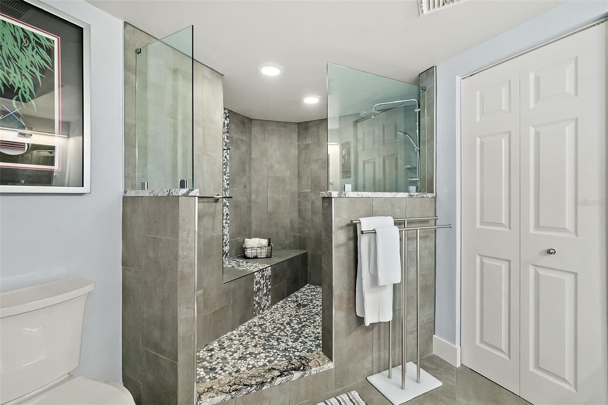 3425 ATLANTIC AVENUE — photo 21 of 54