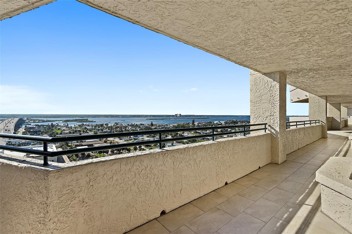 3425 ATLANTIC AVENUE — photo 39 of 54